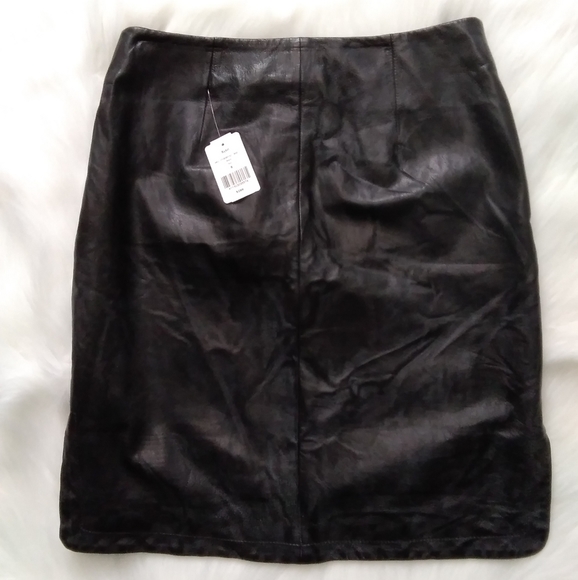 🌟Host Pick🌟DANIER COLLECTION~Italian Leather Skirt - Picture 8 of 16